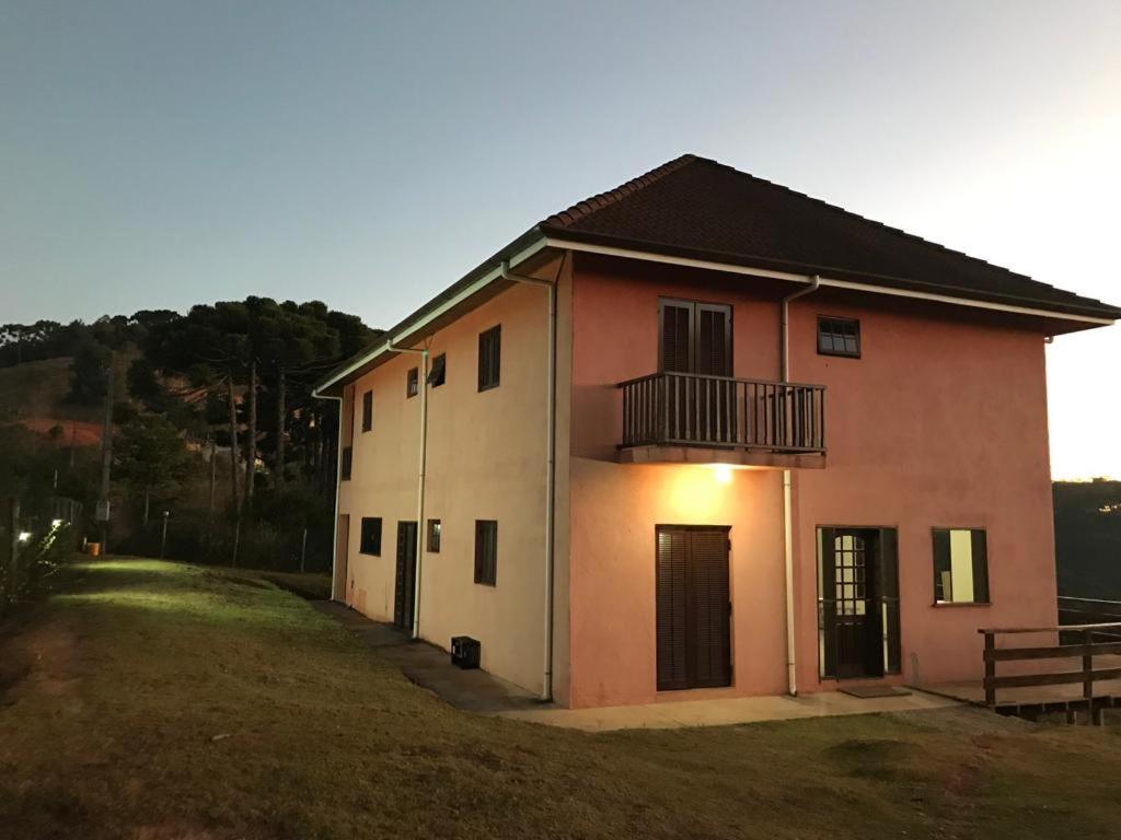 Campos do Jordão Casa Sossego Na Montanhaヴィラ エクステリア 写真