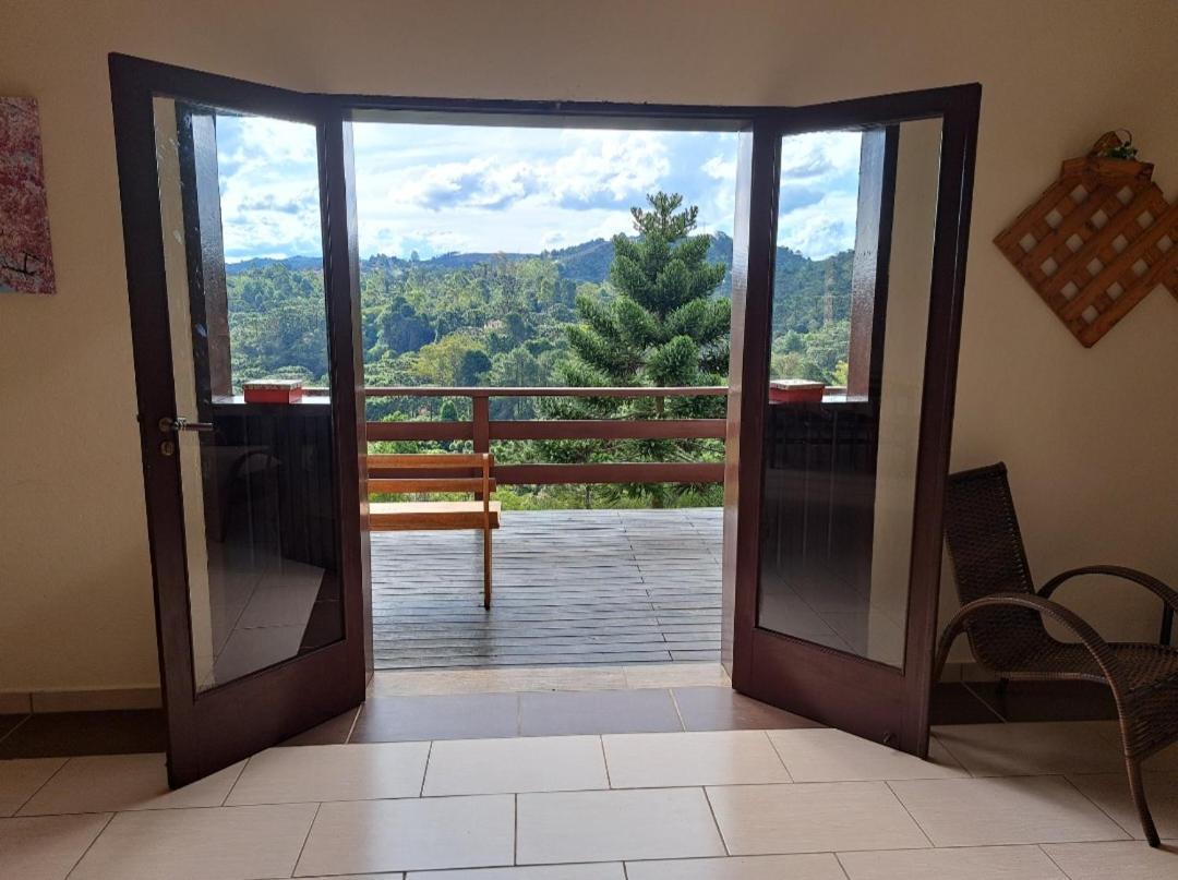 Campos do Jordão Casa Sossego Na Montanhaヴィラ エクステリア 写真